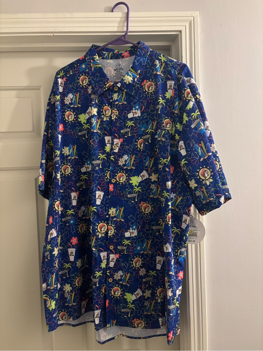 Buc-ee’s Men's Short Sleeve Button-Up Shirt in Blue Tropical Print
